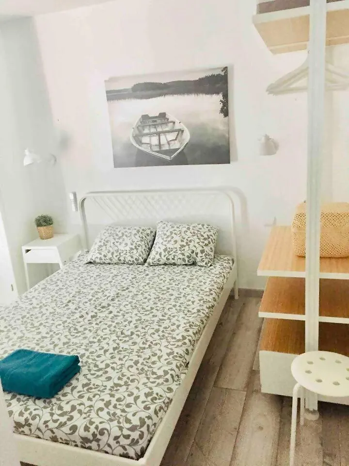 Stunning & Stylish Apartment In Cadaques